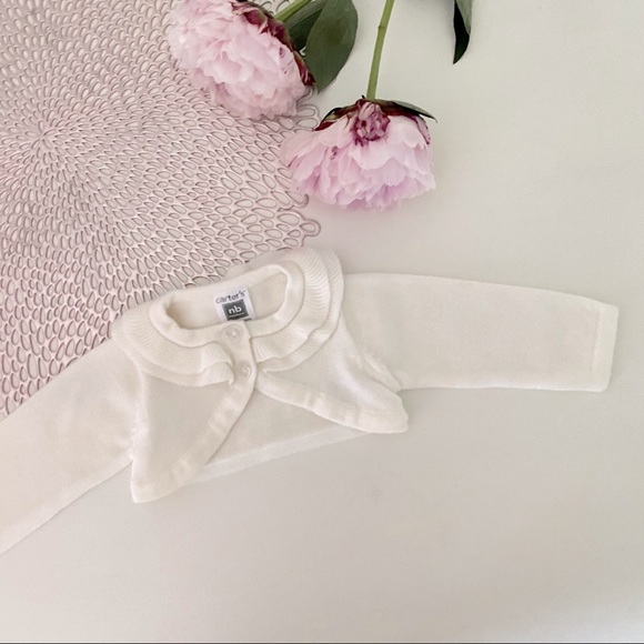 🌸3/$30🌸 Cute Baby Gap and Carter’s bundle - Picture 3 of 11